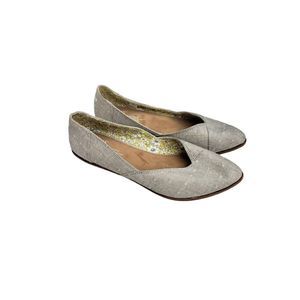 Toms Gray Pointed Toe Flats size 8.5